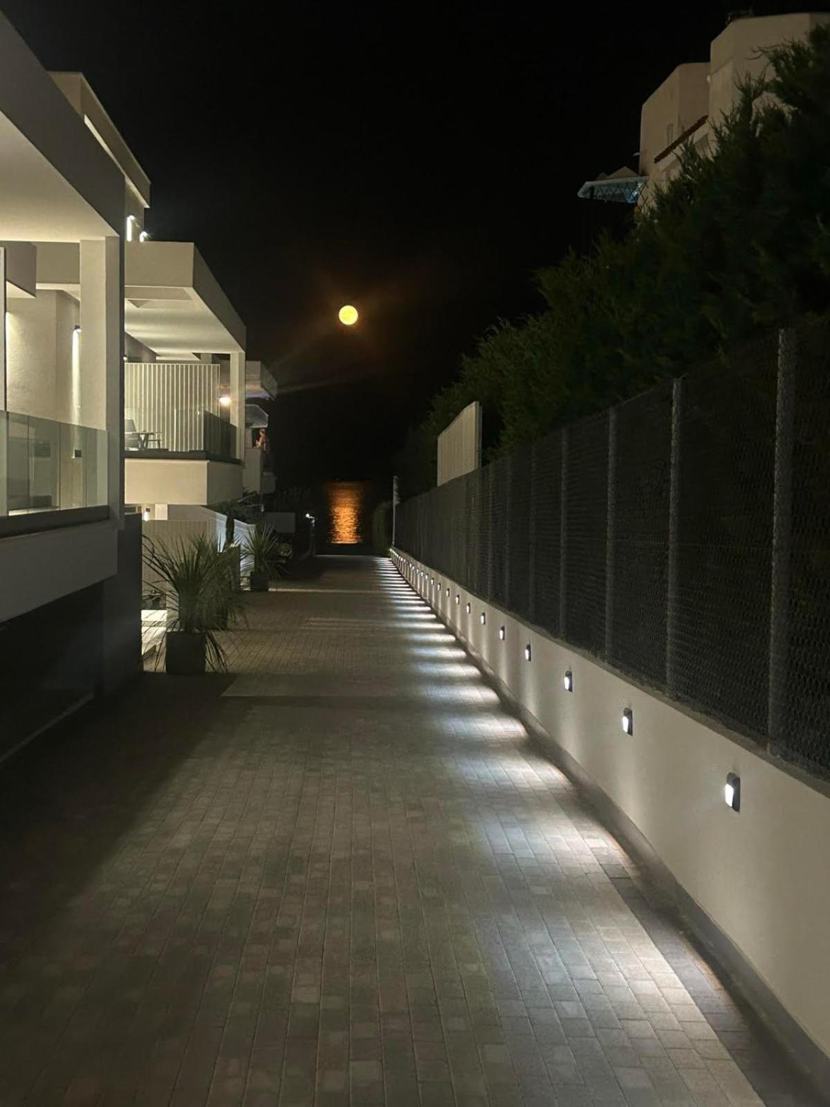 Aparthotel Sealuxe Living à Nea Iraklitsa Extérieur photo