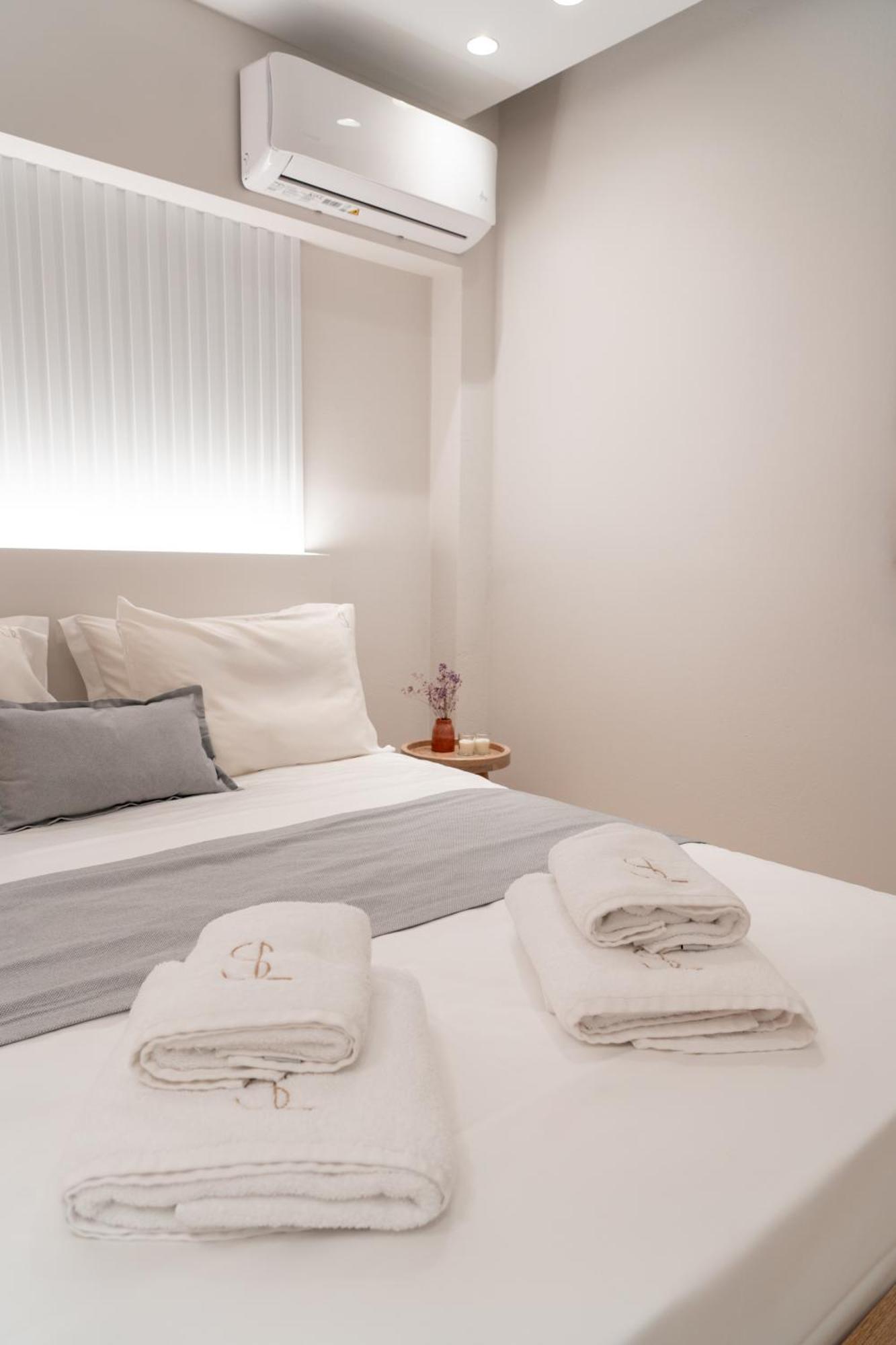 Aparthotel Sealuxe Living à Nea Iraklitsa Extérieur photo
